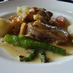 7238880 - 山梨県産若鶏とアサリの白ワイン蒸し　バジル風味