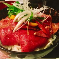 鉄板ダイニング 哲 - 霜降り和牛DON