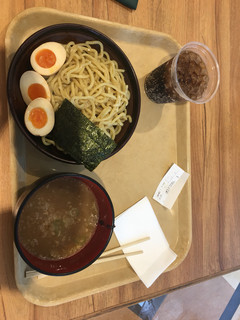 Eat it! - 煮玉子つけ麺 with コーラ