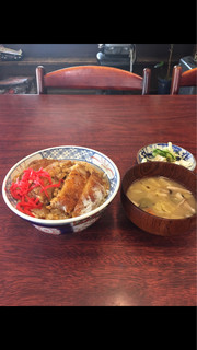 Shiraito - カツ丼 780円