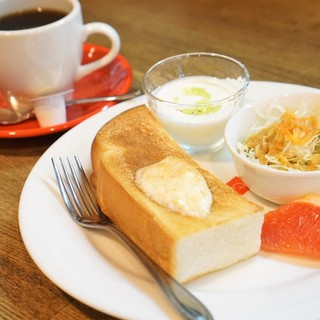 カフェ・カーダモン_0