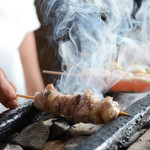 焼き鳥とワイン 萬鳥 - 