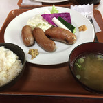 フレスガッセ - ソーセージ盛り合わせ定食