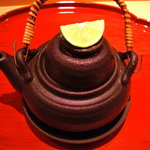 大喜久 - 鱧と松茸の土瓶蒸し。