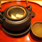 大喜久 - 土瓶蒸しの蓋を外してみると松茸の香りが…