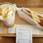 やぎさわカフェ - アイスしょうゆキャラメルマキアート＋みそドック チーズトッピング