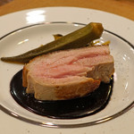 レンゲ - カナダ産 乳飲み仔豚　甜麺醤のソースで