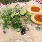 博多豚骨ラーメン 替玉食堂 - 