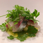 前菜：アジのマリネとナス　ハーブソース（1,000円）