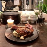 キャスパー - メイン：仔牛のロースト（2,000円）