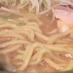 らーめんタンポポ - みそタンポポ+味玉 850円 の麺