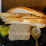 やきとんひなた - とりレバーのパテ(立ち席は暗くてボケボケ）