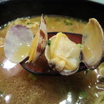 広東料理 吉兆 - 鮮度感があって美味しい浅利です。