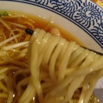 麺屋一燈 - 弱中太麺