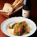 オステリア i VIGNERI - 房州　マコガレイのムニエル縮みホーレン草と海老のスープの泡をソースとして