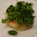 新鮮海老と梨の塩炒め