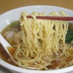 ラーメン居酒屋 はんぐりら - 麺アップ
