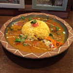 トリッピンスパイス - 「ポークコランブ」と「ナスチキンマサラ」の、あいがけ