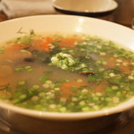 ヨヨナム - 宍道湖産シジミとトマト、ディルのスープ（1200円）