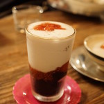 ヨヨナム - 苺とゆで小豆の冷たいチェー（650円）