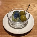 スガハラ - 小桃の酢漬け + 茄子の三五八漬け