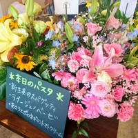 トラットリア ブラチェリア アゴスティーノ!! - open祝いのお花が可愛い～＼(^^)／