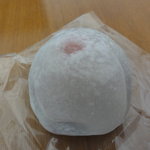 まめ - デラックス苺大福330円