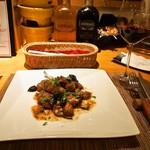 トラットリア・アルモ - 仔羊 骨付きロースのソテー