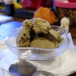 灯 - ほうじ茶アイス