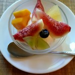 ホットケーキ つるばみ舎 - いちじくジュース470　トッピング季節のフルーツと生クリーム260 ホットケーキ一枚310 　ドリンクセット-20　総額1020　テーブル会計