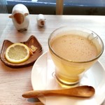 すずとらカフェ - 自家製ホットジンジャー