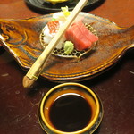 お造里：安芸灘より　瀬戸の鯛　鱧焼締め　撥鮪