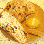 ももぐさカフェ - もちもちしたパン。