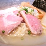 Ramen にじゅうぶんのいち - 冷やし塩そば<限定6食> 880円