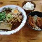 ラーメン焼肉 笑吉 - 【2017.9.2(土)】ランチセット(中華ラーメン＋ミニかつ丼)850円＋サービスライス