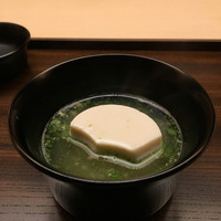 木山 - 豆腐とおくら、このわたのすり流し