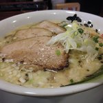 麺屋あごすけ - 塩とんこつちゃーしゅー　1,029円  (2011.1)