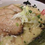 麺屋あごすけ - スープがクリーミー