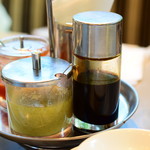 威南記海南鶏飯 - 3種のソース