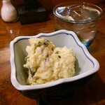 ヒゴヤ - ポテトサラダ、芋焼酎『赤兎馬』