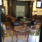RuzeVilla - アンティーク家具であつらえたラウンジ