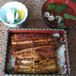 うなぎ柳 - 鰻重特上（2900円外税）