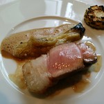ラ・ブランシュ - フランス仔羊のソテー　茄子　とうもろこし　セップ茸のカプチーノソース