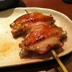 炭火YAKITORI DININGばーど - 手羽先