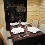 バカリ ダ ポルタ ポルテーゼ - 奥のテーブル席にて4名で。