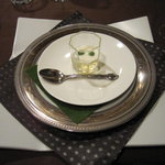 バカリ ダ ポルタ ポルテーゼ - トマトのジュレとブッファラのクレマ 