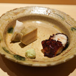 鮨 さいとう - 煮アワビと蛸の桜煮