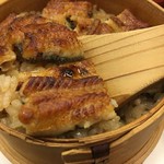 日本橋 伊勢定 本店 - せいろに入ってきます