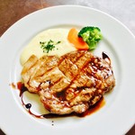 ル・リオン - 国産豚肩ロースのグリエ ソースバルサミコ