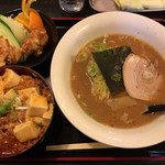 Dosanko - 味噌ラーメン・マーボー丼セット
